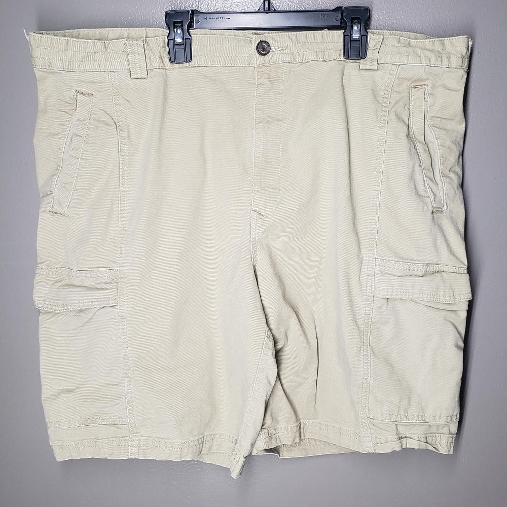 Tommy Bahama Mens Tan Shorts Cargo Size 42 Cotton Lyocell Spandex Blend